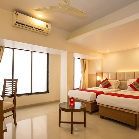 Oyo 2026 Hotel Aishwarya Residency Navi Mumbai Extérieur photo
