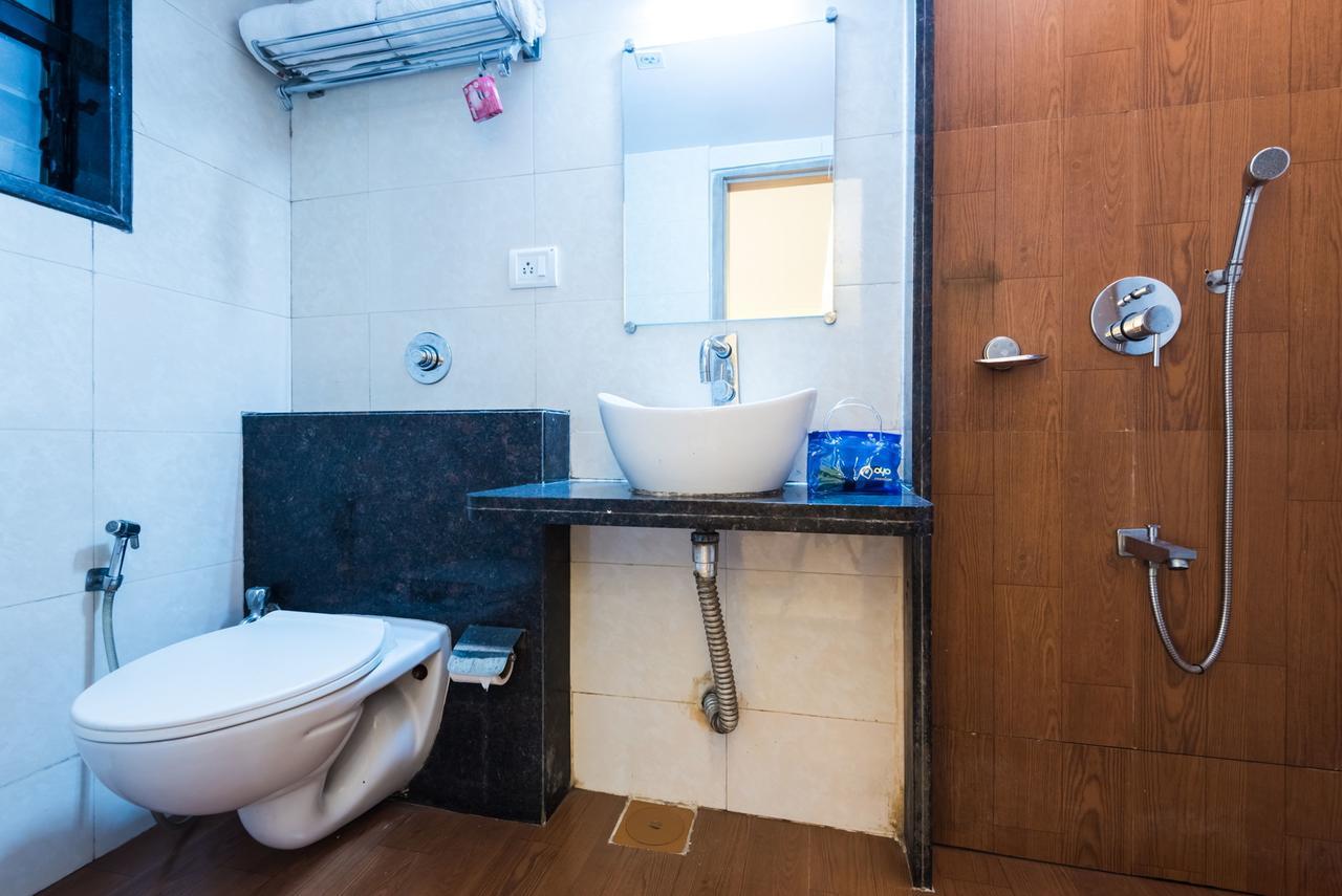 Oyo 2026 Hotel Aishwarya Residency Navi Mumbai Extérieur photo