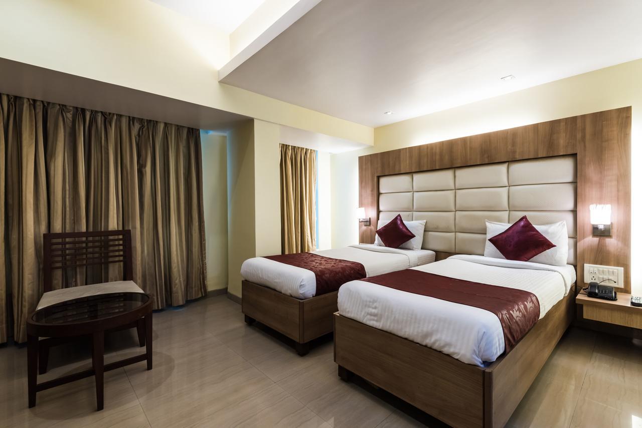 Oyo 2026 Hotel Aishwarya Residency Navi Mumbai Extérieur photo