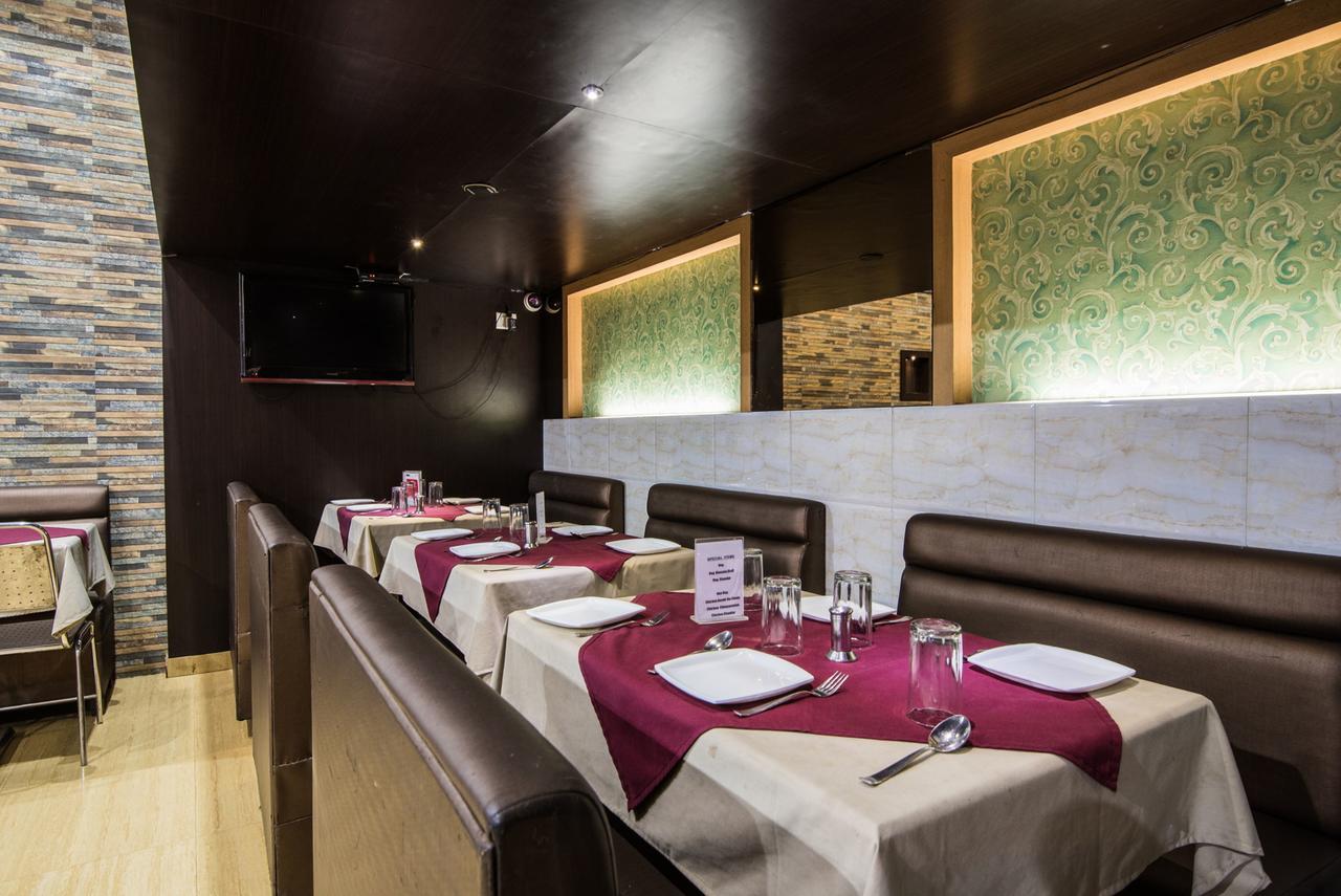 Oyo 2026 Hotel Aishwarya Residency Navi Mumbai Extérieur photo