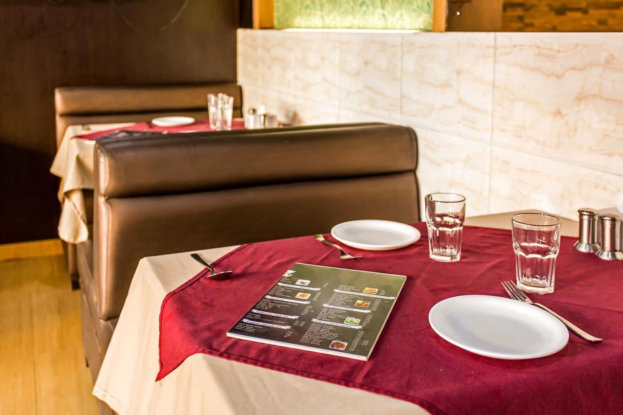 Oyo 2026 Hotel Aishwarya Residency Navi Mumbai Extérieur photo