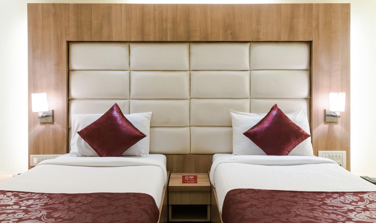 Oyo 2026 Hotel Aishwarya Residency Navi Mumbai Extérieur photo
